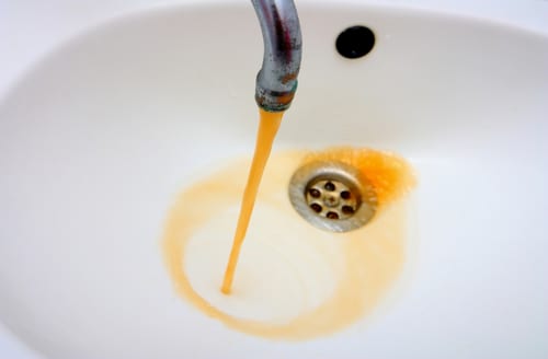 brown water coming out of faucet